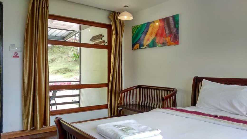 Ayana Holiday Resort Kampong Kundassan Esterno foto