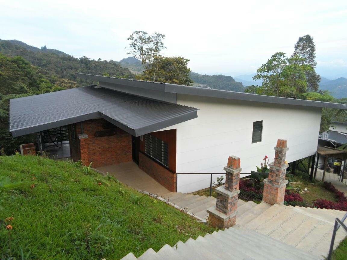 Ayana Holiday Resort Kampong Kundassan Esterno foto