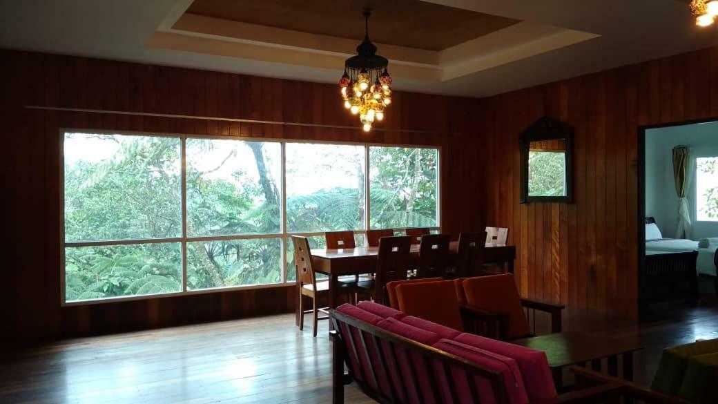 Ayana Holiday Resort Kampong Kundassan Esterno foto