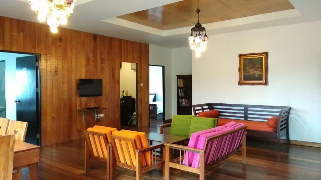 Ayana Holiday Resort Kampong Kundassan Esterno foto